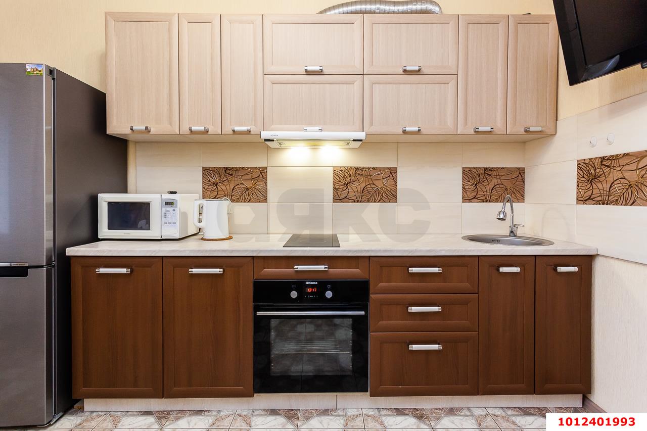 Фото №2: 1-комнатная квартира 37 м² - Краснодар, Карасунский внутригородской округ, ж/м Пашковский, ул. Октябрьская, 12/1