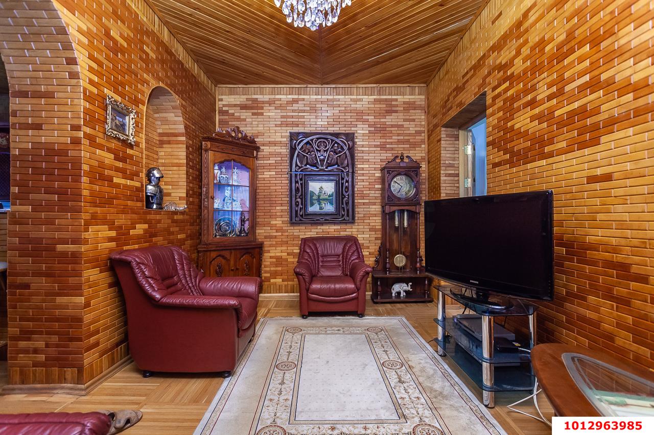 Фото №7: Дом 159 м² + 4.2 сот. - Краснодар, Карасунский внутригородской округ, мкр. Хлопчато-бумажный Комбинат, пр-д 4-й  Васнецова, 9