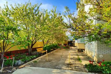 Фото №1: 1-комнатная квартира 35 м² - Знаменский, мкр. Карасунский внутригородской округ, ул. Платиновая, 37