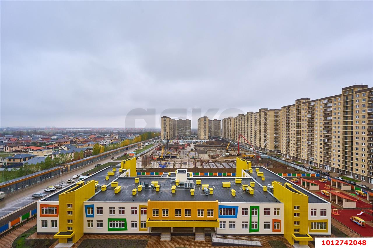 Фото №6: 2-комнатная квартира 72 м² - Краснодар, жилой комплекс Дыхание, ул. Лётчика Позднякова, 2к4
