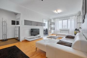 Фото №1: 2-комнатная квартира 78 м² - Краснодар, мкр. Центральный, ул. Промышленная, 33