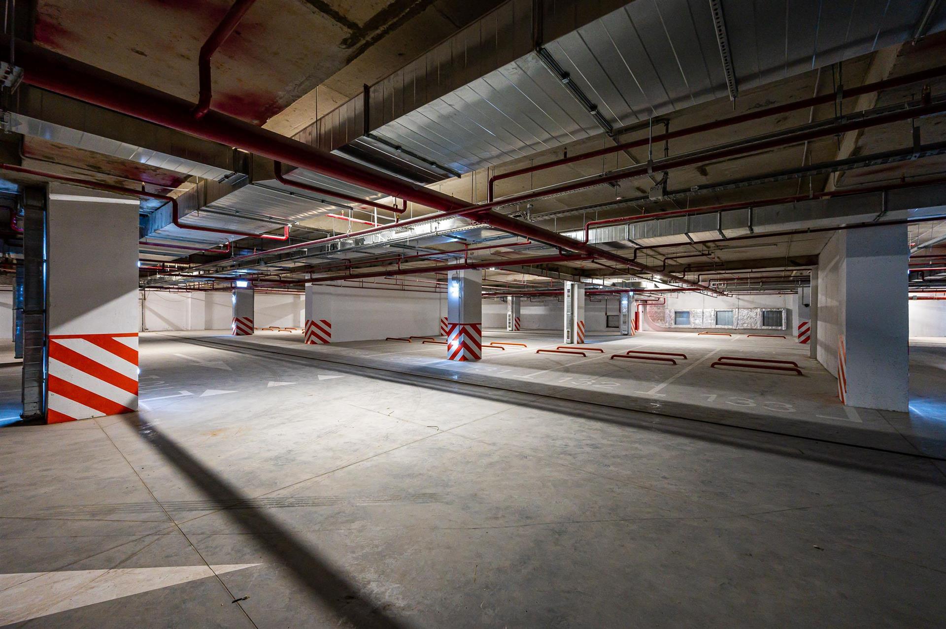 Фото №8: Гараж - Краснодар, Западный внутригородской округ, Кожзавод, мкр. жилой комплекс Резиденция, ул. Кожевенная, 22