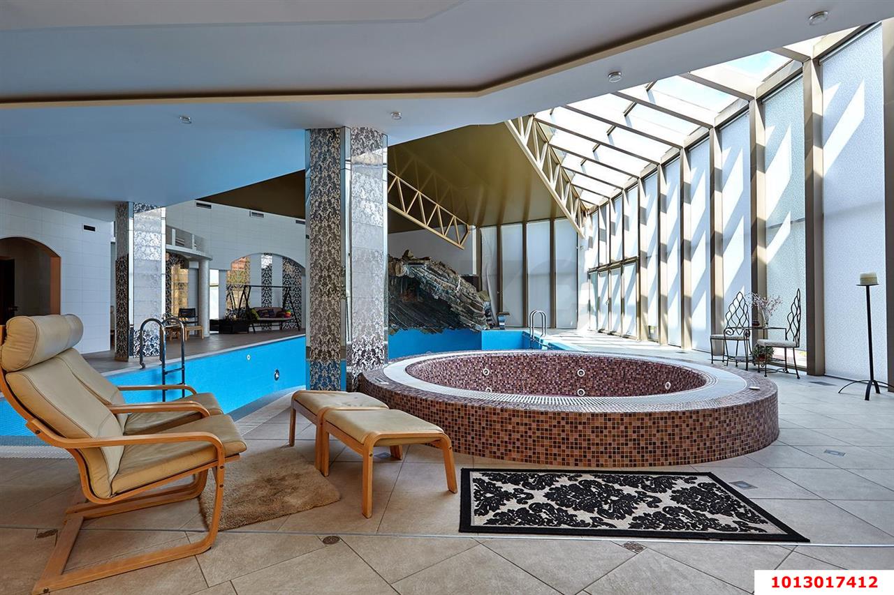 Фото №9: Дом 412 м² + 16 сот. - Краснодар, Прикубанский внутригородской округ, Завод Радиоизмерительных Приборов, мкр. Музыкальный, ул. Аксайская, 16