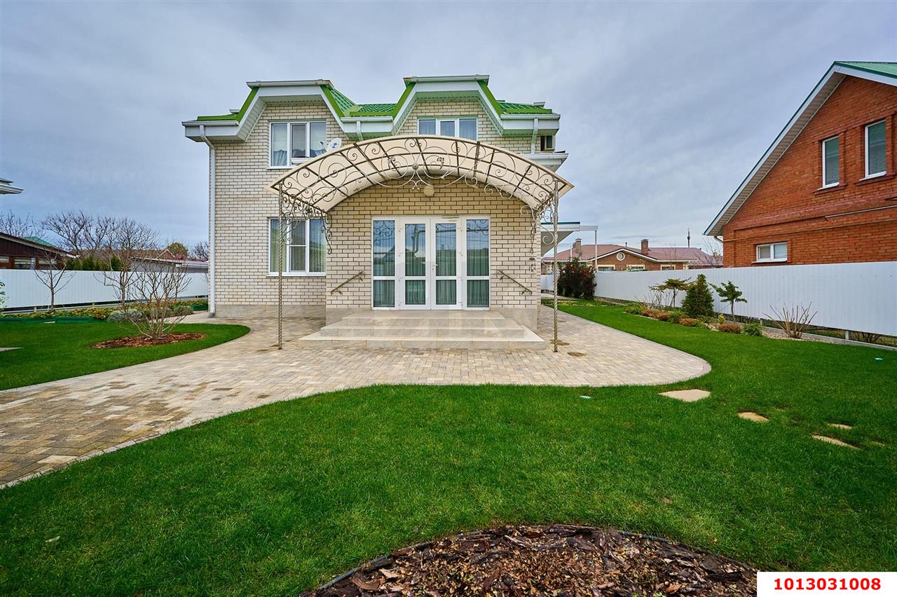 Фото №1: Дом 204 м² + 7.36 сот. - Ленина, Карасунский внутригородской округ, ул. Тупиковая, 23