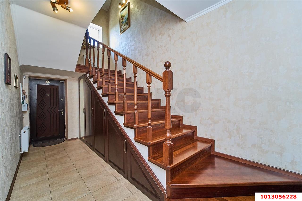 Фото №3: Дом 103 м² + 3.17 сот. - Яблоновский, коттеджный  Чёрное Море, ул. Почтарёва Николая Федотовича, 4