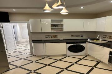 Фото №1: 2-комнатная квартира 80 м² - Краснодар, мкр. жилой комплекс Империал, ул. Леонида Лаврова, 8к1ск2