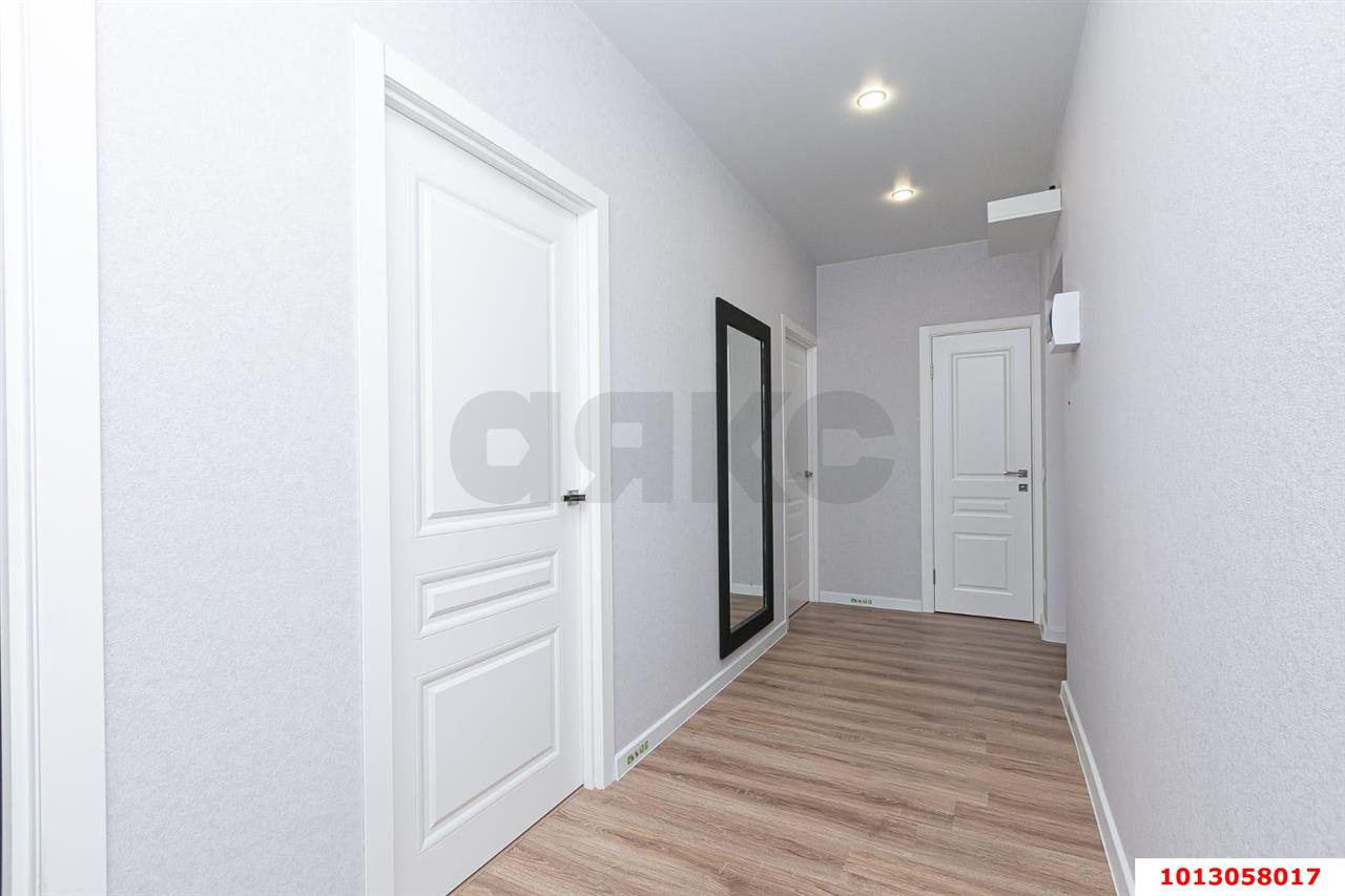 Фото №2: 2-комнатная квартира 65 м² - Краснодар, жилой комплекс Самолёт, ул. Западный Обход, 39/2к2