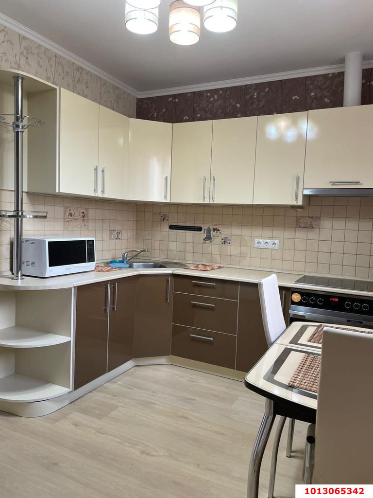 Фото №2: 2-комнатная квартира 64 м² - Краснодар, Краевая Клиническая Больница, ул. Восточно-Кругликовская, 76/4
