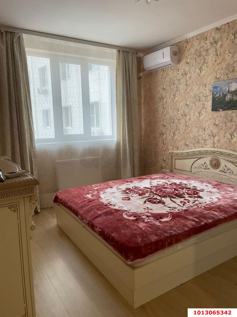 Фото №4: 2-комнатная квартира 64 м² - Краснодар, Краевая Клиническая Больница, ул. Восточно-Кругликовская, 76/4