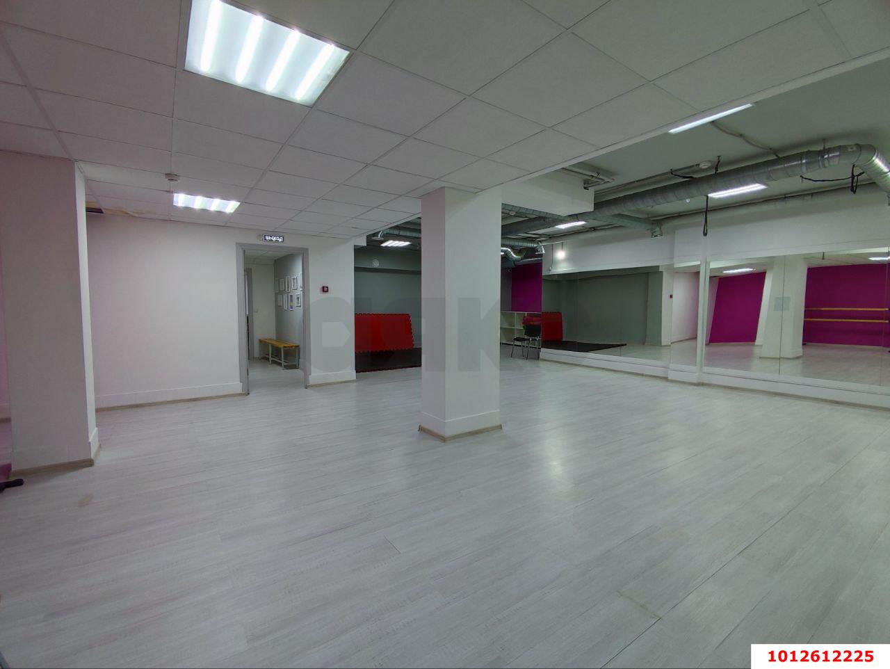 Фото №2: Коммерция 117 м² - Краснодар, Прикубанский внутригородской округ, Отделение № 1 совхоза Солнечный, мкр. Фестивальный, ул. Атарбекова, 7