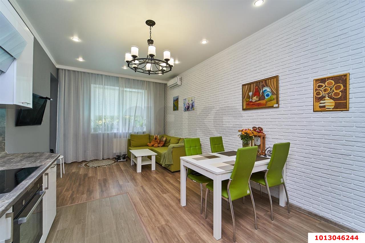 Фото №2: 3-комнатная квартира 110 м² - Краснодар, Центральный внутригородской округ, Покровка, мкр. Центральный, ул. Володарского, 75