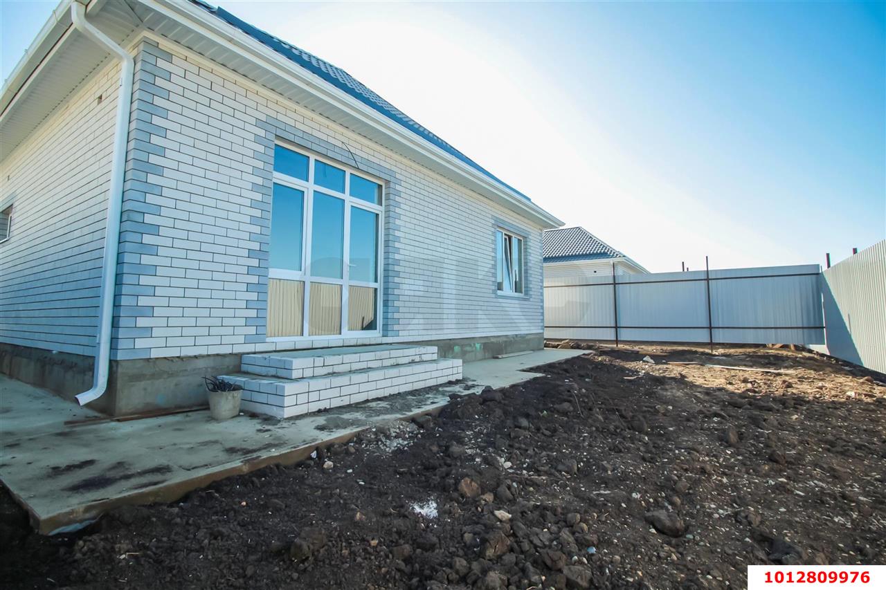 Фото №1: Дом 130 м² + 6 сот. - Лазурный, мкр. Прикубанский внутригородской округ, ул. Виктора Драгунского, 32