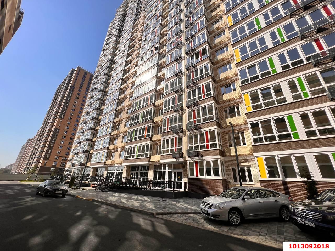 Фото №3: Коммерция 102 м² - Краснодар, ЖК Абрикосово, Прикубанский внутригородской округ, мкр. жилой комплекс Абрикосово, ул. имени Героя Георгия Бочарникова, 4к2