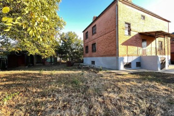 Фото №1: Дом 200 м² - Краснодар, ст КНИИСХ, ул. 38-я Линия, 880