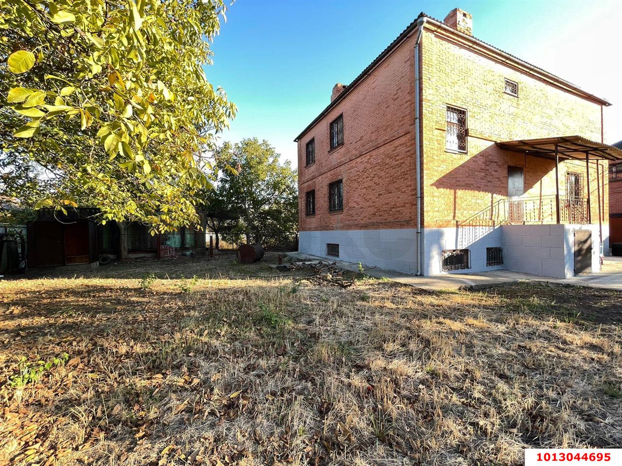 Фото №1: Дом 300 м² + 6 сот. - Краснодар, КНИИСХ, ул. 38-я Линия, 880