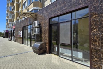 Фото №3: Коммерция 54 м² - Краснодар, мкр. Светлоград, ул. Красных Партизан, 1/4к11