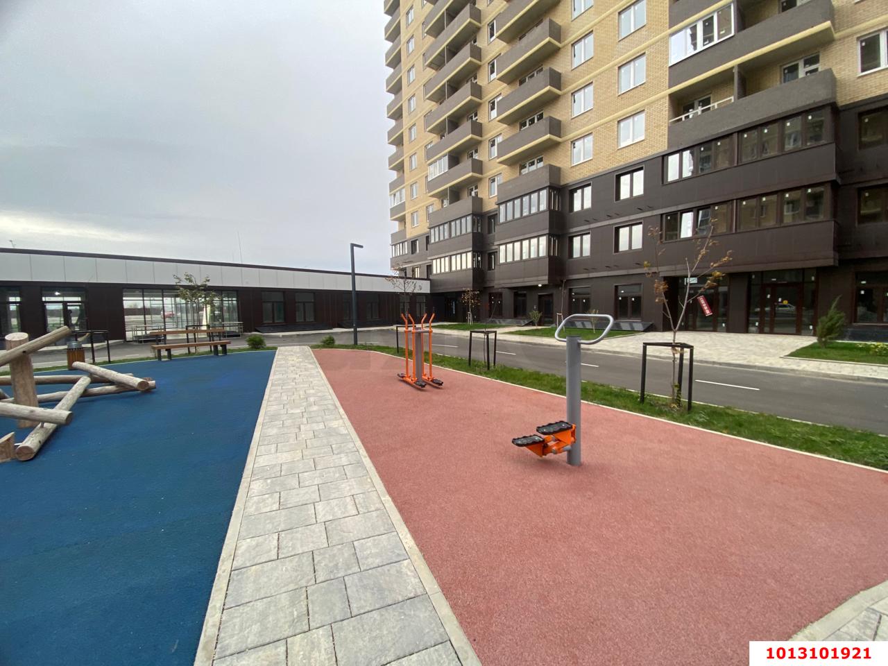Фото №8: Торговое помещение 55 м² - Краснодар, жилой комплекс Ракурс, ул. имени Героя Ростовского, 8к4