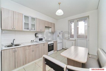 Фото №1: 1-комнатная квартира 42 м² - Краснодар, мкр. Гидростроителей, ул. Дмитрия Благоева, 31к2