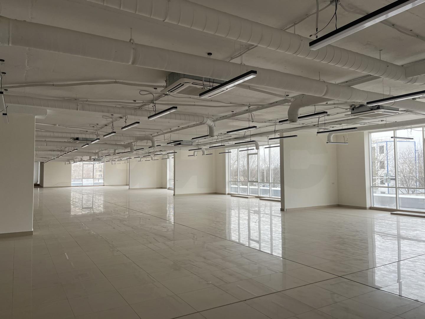 Фото №5: Коммерция 1700 м² - Краснодар, Карасунский внутригородской округ, мкр. Комсомольский, ул. Уральская, 162