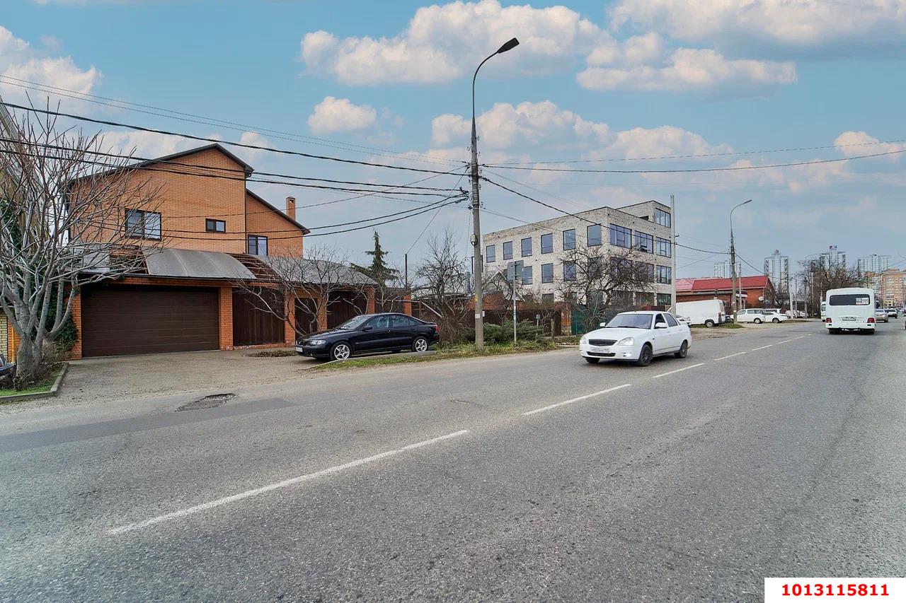 Фото №2: Дом 341 м² + 4.3 сот. - Краснодар, Прикубанский внутригородской округ, мкр. Фестивальный, ул. Герцена, 251