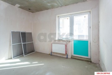 Фото №2: 2-комнатная квартира 60 м² - Краснодар, мкр. Юбилейный, ул. 70-летия Октября, 1/2