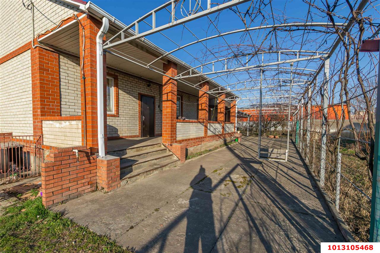 Фото №4: Дом 138 м² + 12 сот. - Знаменский, мкр. Карасунский внутригородской округ, ул. Угловая, 3