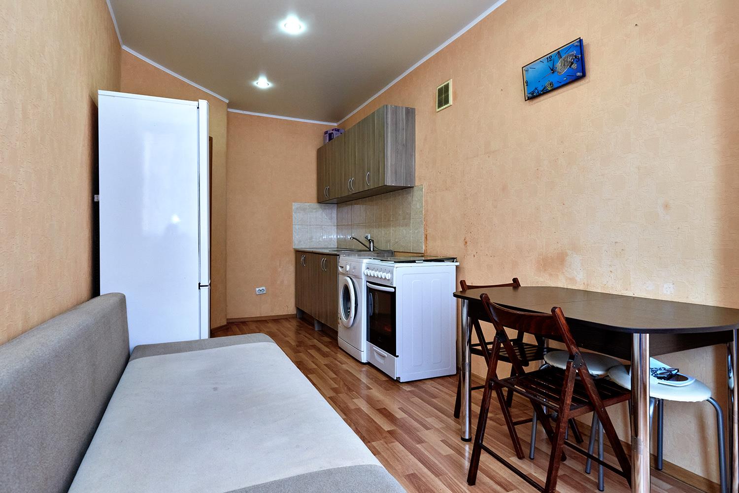 Фото №1: 1-комнатная квартира 38 м² - Краснодар, Завод Радиоизмерительных Приборов, Прикубанский внутригородской округ, мкр. Музыкальный, ул. имени Сергея Есенина, 108/6А