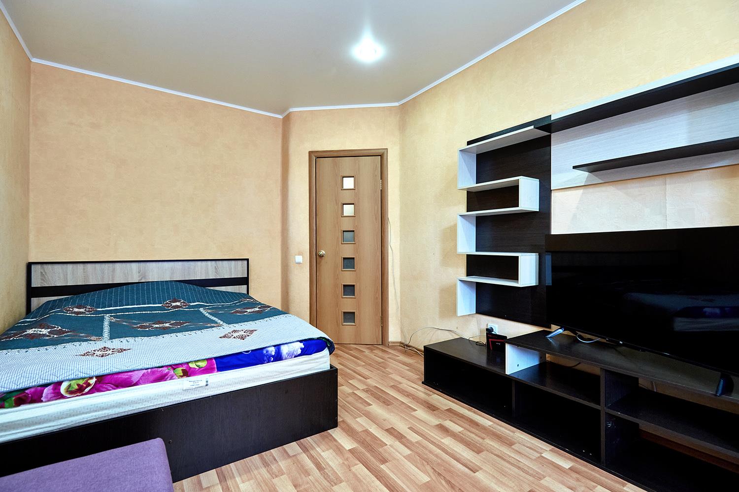 Фото №6: 1-комнатная квартира 38 м² - Краснодар, Завод Радиоизмерительных Приборов, Прикубанский внутригородской округ, мкр. Музыкальный, ул. имени Сергея Есенина, 108/6А