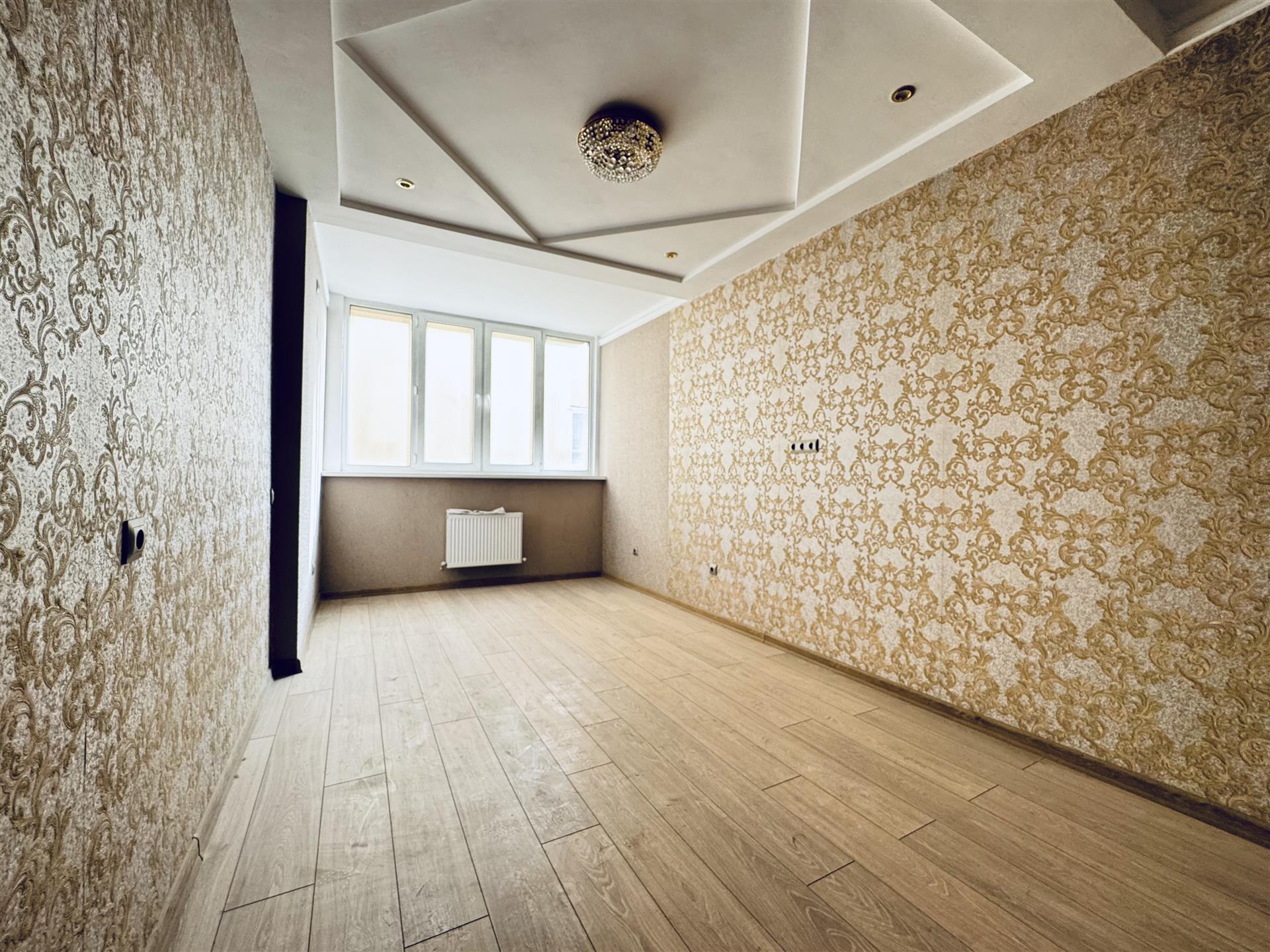 Фото №1: 2-комнатная квартира 67 м² - Краснодар, Прикубанский внутригородской округ, Музыкальный, мкр. ЖК Лучезарный, ул. Московская, 154к2