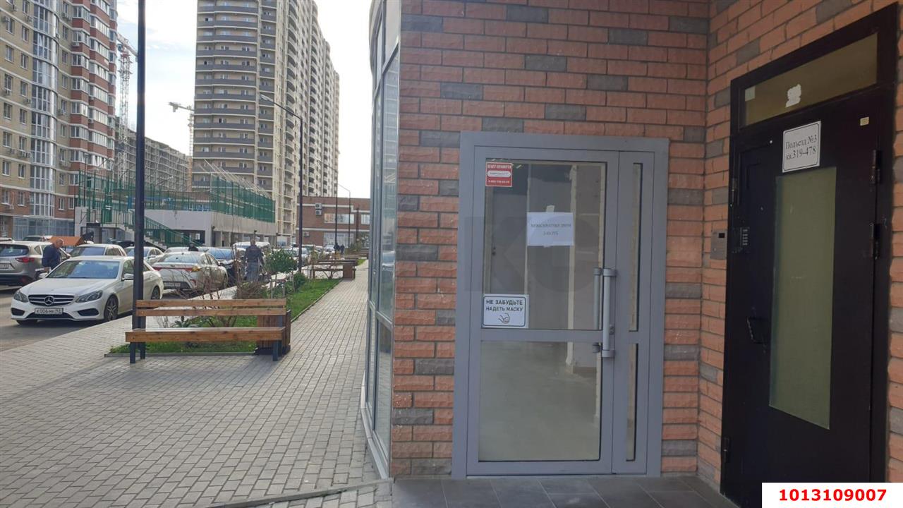 Фото №6: Торговое помещение 71 м² - Краснодар, имени Петра Метальникова, ул. Цезаря Куникова, 24к1