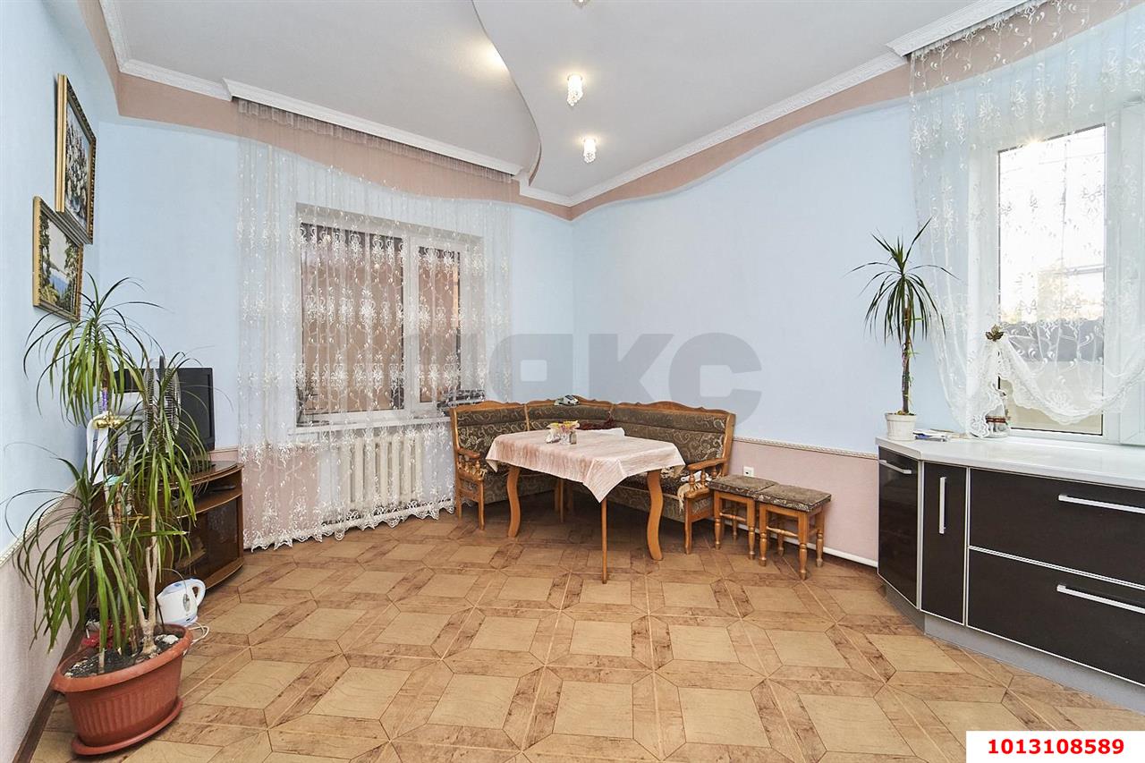 Фото №4: Дом 248 м² + 8 сот. - Краснодар, ул. 1 Мая, 310