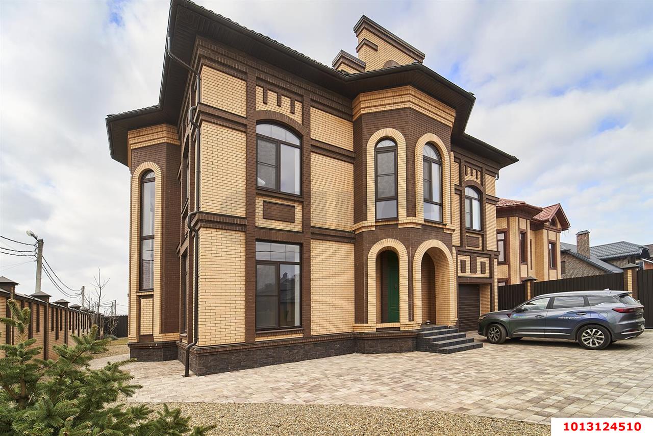 Фото №1: Дом 325 м² + 8 сот. - Краснодар, коттеджный  Зелёная Долина, ул. Ростокская, 13