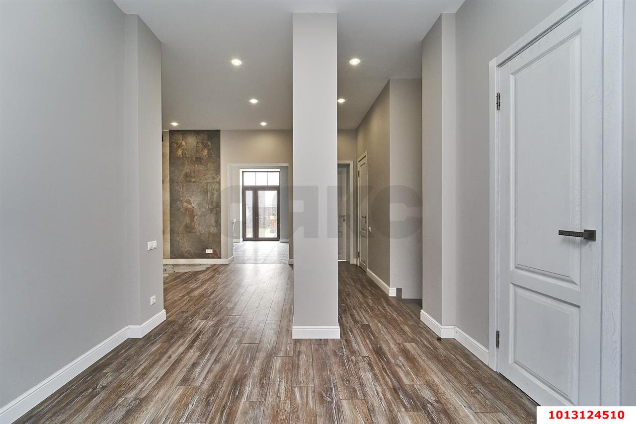 Фото №12: Дом 325 м² + 8 сот. - Краснодар, коттеджный  Зелёная Долина, ул. Ростокская, 13