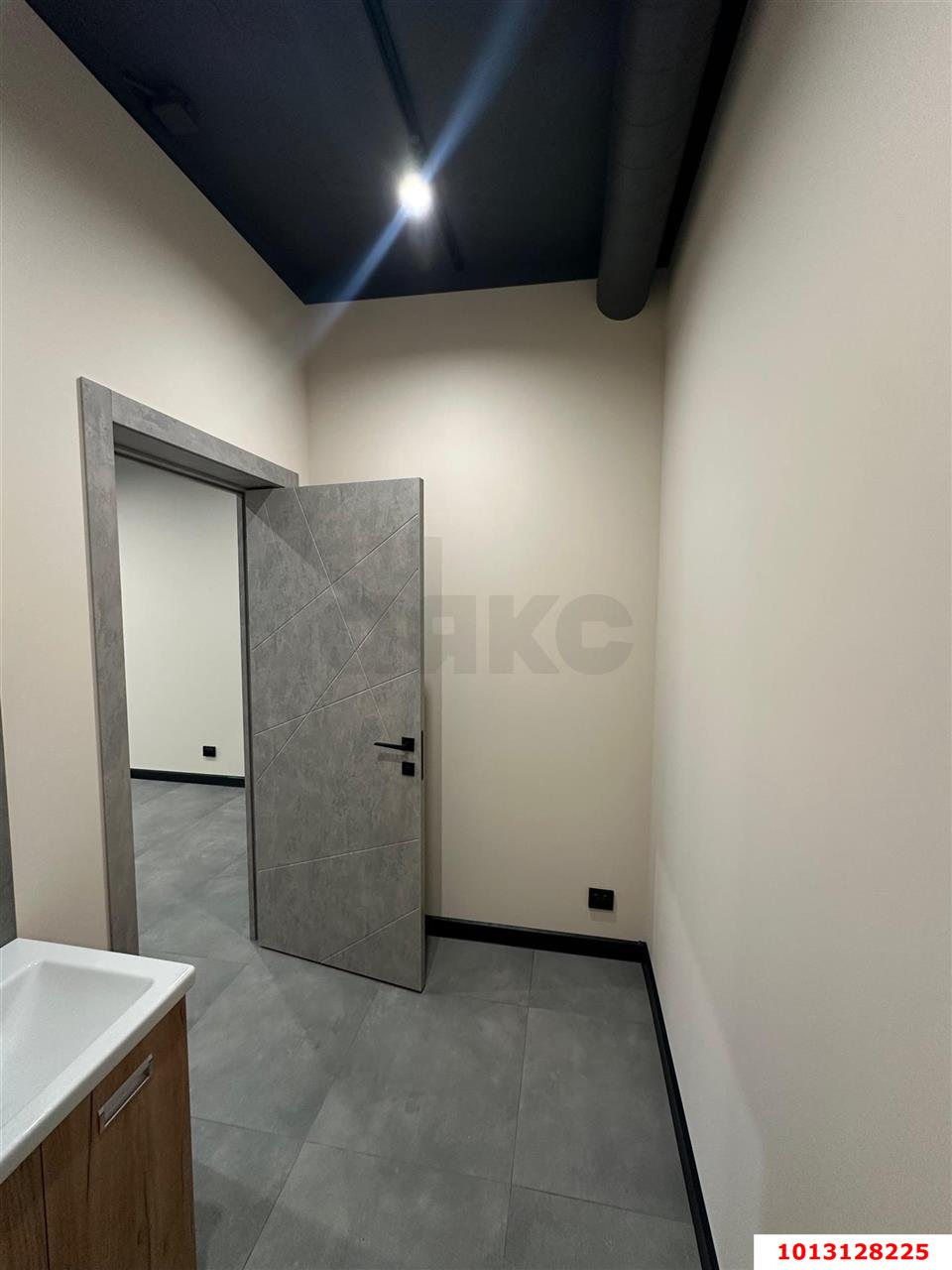 Фото №5: Офисное помещение 23 м² - Краснодар, Светлоград, ул. Красных Партизан, 1/4к3