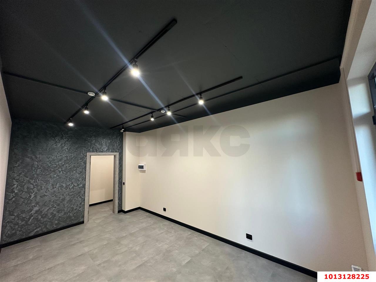 Фото №3: Офисное помещение 23 м² - Краснодар, Светлоград, ул. Красных Партизан, 1/4к3