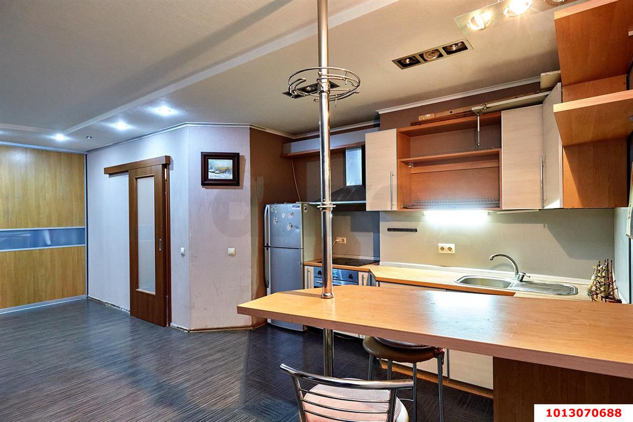 Фото №4: 1-комнатная квартира 51 м² - Краснодар, Центральный внутригородской округ, Западный внутригородской округ, мкр. Центральный, ул. имени Пушкина, 2