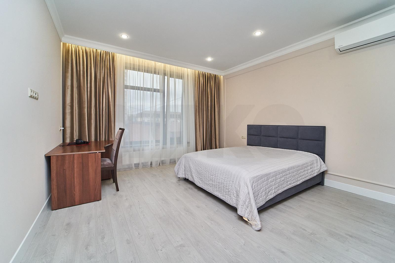 Фото №9: Дом 303 м² + 6 сот. - Краснодар, Прикубанский внутригородской округ, мкр. Славянский, пр-д 2-й Темрюкский, 10