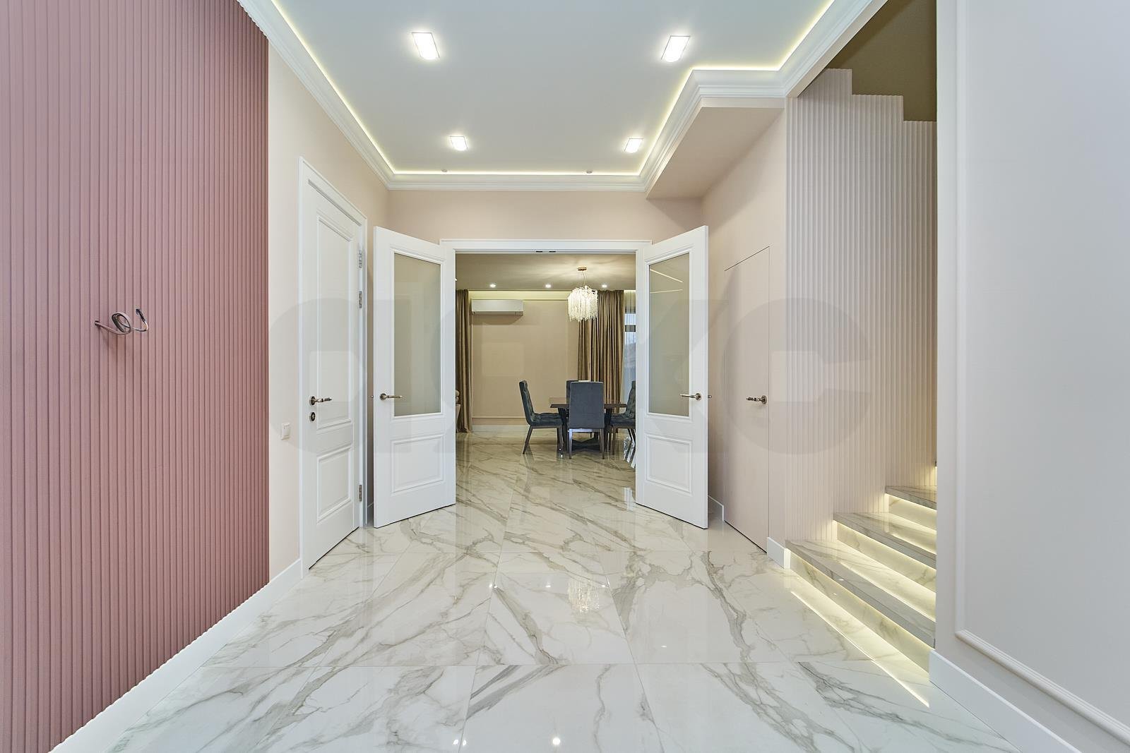 Фото №5: Дом 303 м² + 6 сот. - Краснодар, Прикубанский внутригородской округ, мкр. Славянский, пр-д 2-й Темрюкский, 10