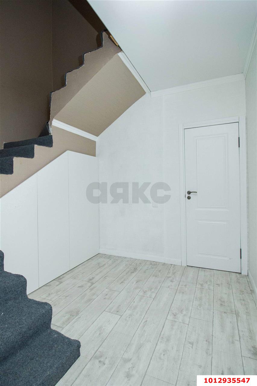 Фото №12: Дуплекс 130 м² + 2.5 сот. - Краснодар, коттеджный  Австрия, ул. Командорская, 2к79