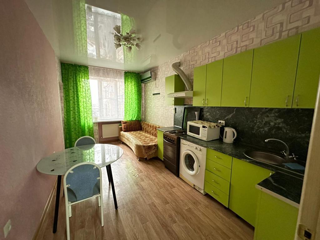 Фото №1: 1-комнатная квартира 45 м² - Краснодар, Прикубанский внутригородской округ, мкр. Музыкальный, ул. имени Мусоргского М.П.