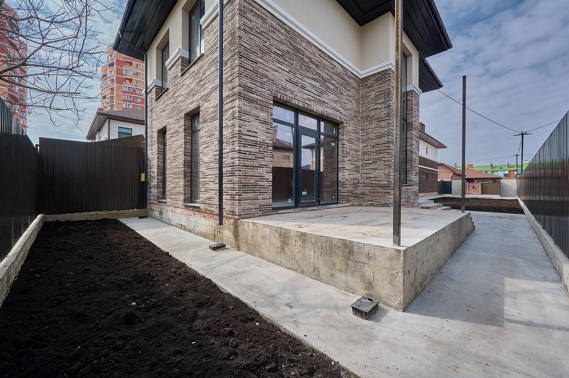 Фото №8: Дом 153 м² + 4.15 сот. - Краснодар, Прикубанский внутригородской округ, Завод Радиоизмерительных Приборов, п. Калинино, ул. Мариупольская, 2/4