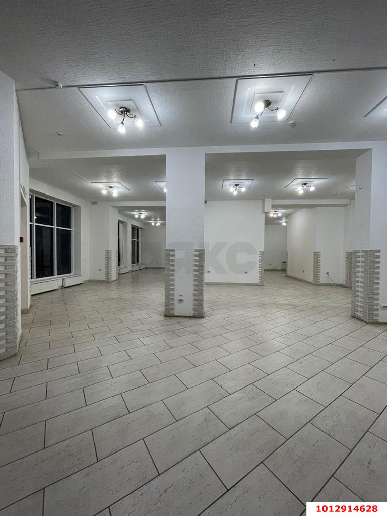 Фото №4: Торговое помещение 197 м² - Армавир, мкр. Родина, ул. Советской Армии, 36