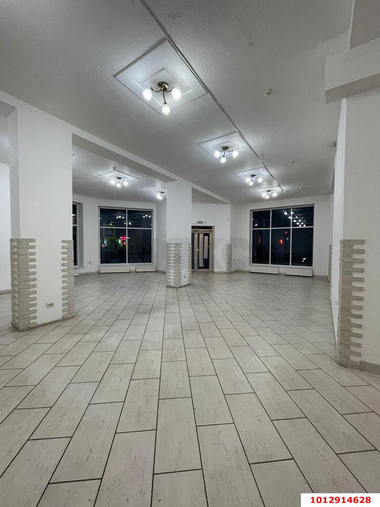 Фото №11: Торговое помещение 197 м² - Армавир, мкр. Родина, ул. Советской Армии, 36