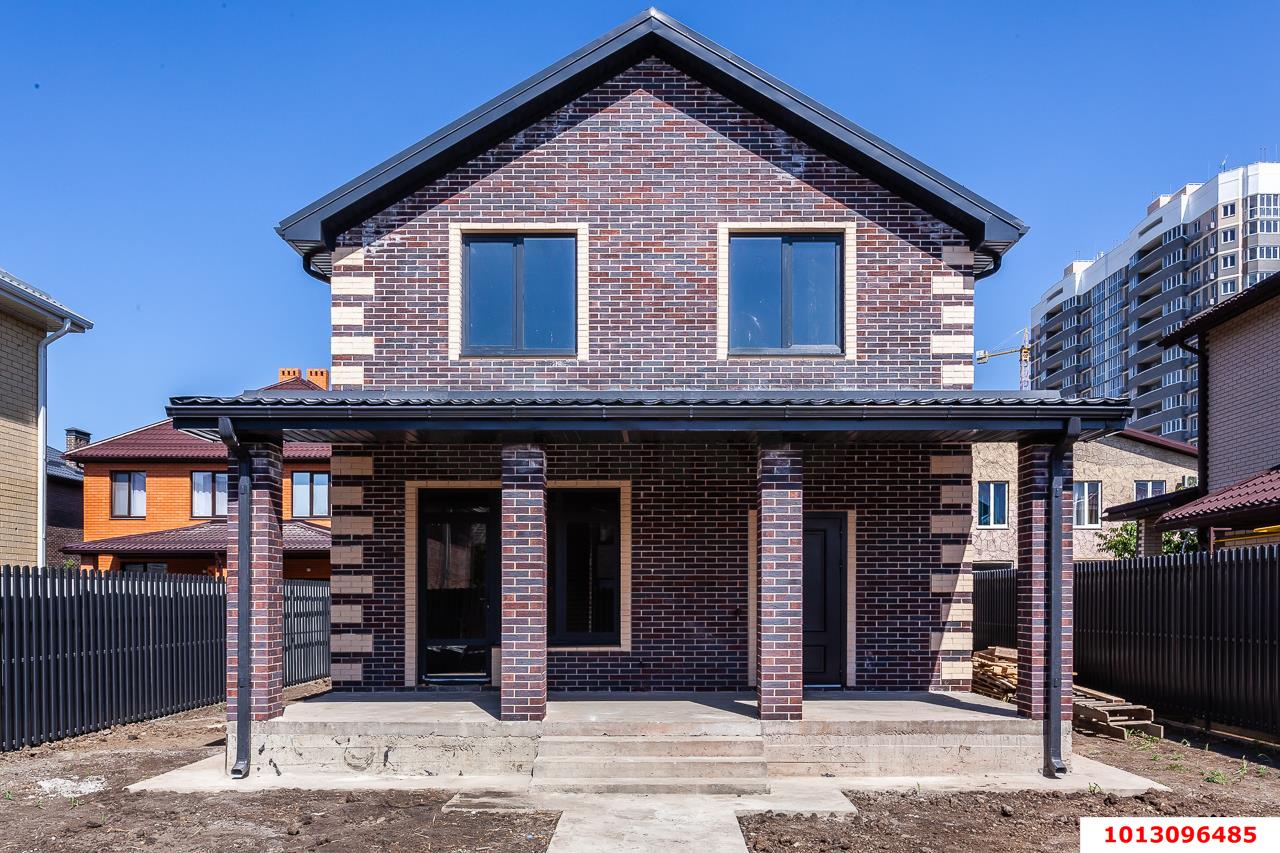 Фото №1: Дом 157 м² + 4 сот. - отделения № 3 СКЗНИИСиВ, Прикубанский внутригородской округ, п. коттеджный  Малиновка, ул. имени Героя Орлова, 28