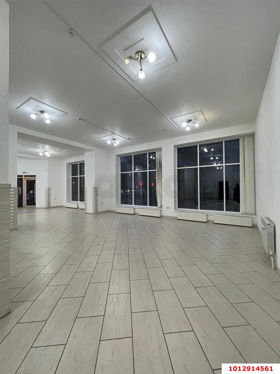 Фото №1: Торговое помещение 197 м² - Армавир, мкр. Родина, ул. Советской Армии, 33