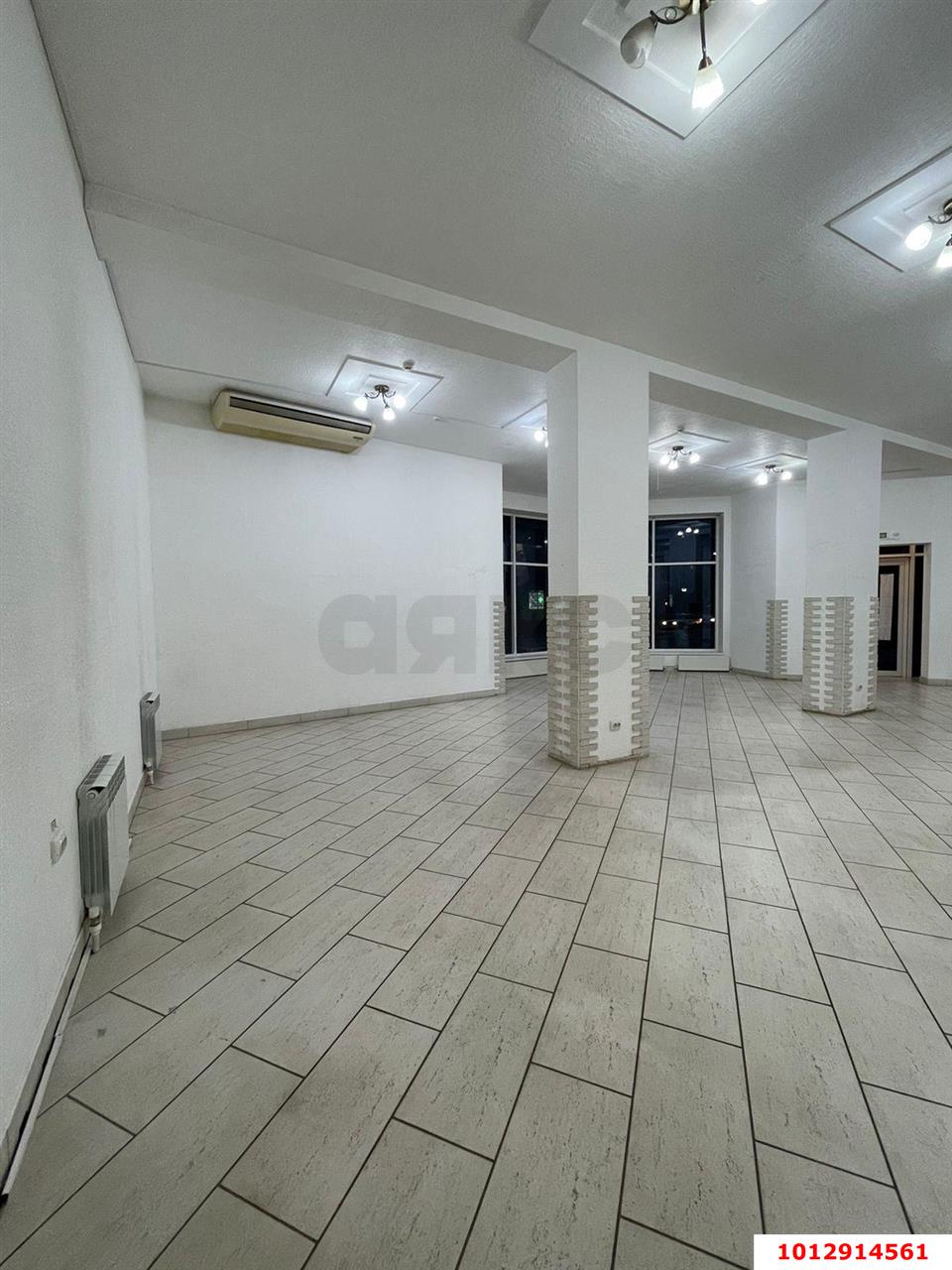 Фото №5: Торговое помещение 197 м² - Армавир, мкр. Родина, ул. Советской Армии, 33