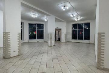 Фото №2: Коммерция 197 м² - Армавир, мкр. Родина, ул. Советской Армии, 33