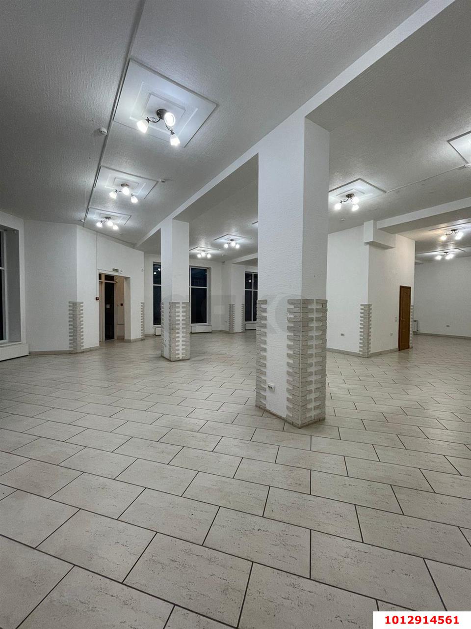 Фото №6: Торговое помещение 197 м² - Армавир, мкр. Родина, ул. Советской Армии, 33