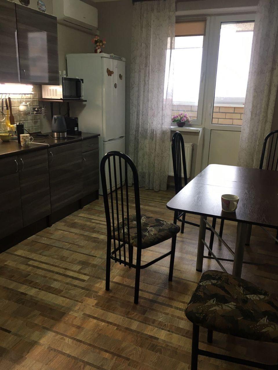 Фото №8: 2-комнатная квартира 72 м² - Краснодар, Прикубанский внутригородской округ, Завод Радиоизмерительных Приборов, имени Петра Метальникова, мкр. Музыкальный, ул. имени Сергея Есенина, 110/1