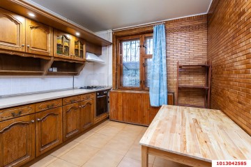 Фото №1: 5+-комнатная квартира 98 м² - Краснодар, мкр. Хлопчато-бумажный Комбинат, ул. Бородина, 18